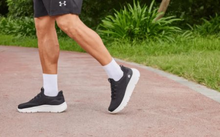 Best Men’s Shoes for Swollen Feet in the UK (2025 Edition)