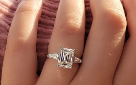 Emerald cut engagement rings with dramatic flair