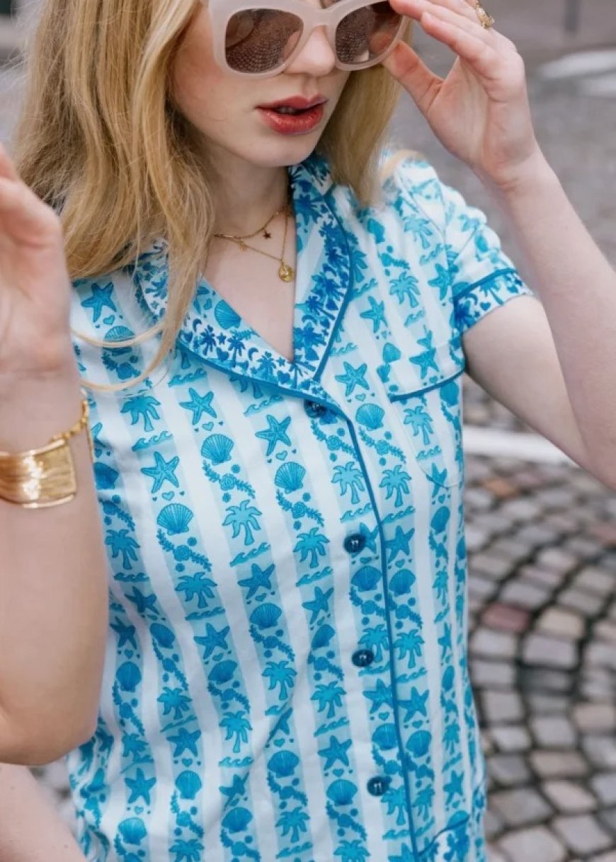Why Everyone Loves the Pink Palm Puff Aesthetic