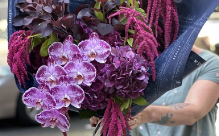 Mark Every Milestone with Style: Graduation & Celebration Flowers in Melbourne CBD