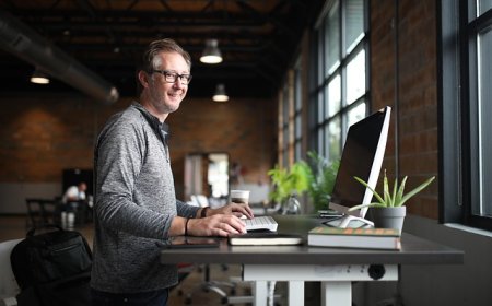 Laptop on Rent Noida – The Smarter Way to Work, Study & Grow in 2025