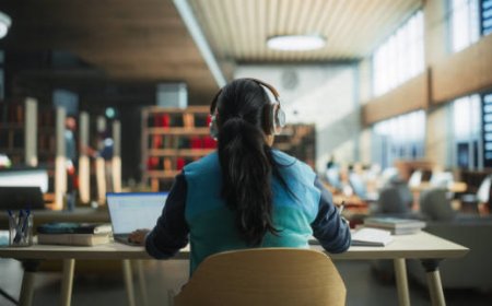 Struggling with Your Marketing Dissertation? Here’s Why UK Students Are Getting Expert Help