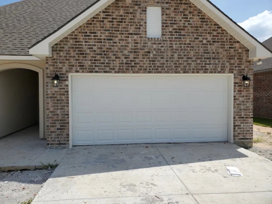 Quick Solutions for Garage Door Emergencies Today